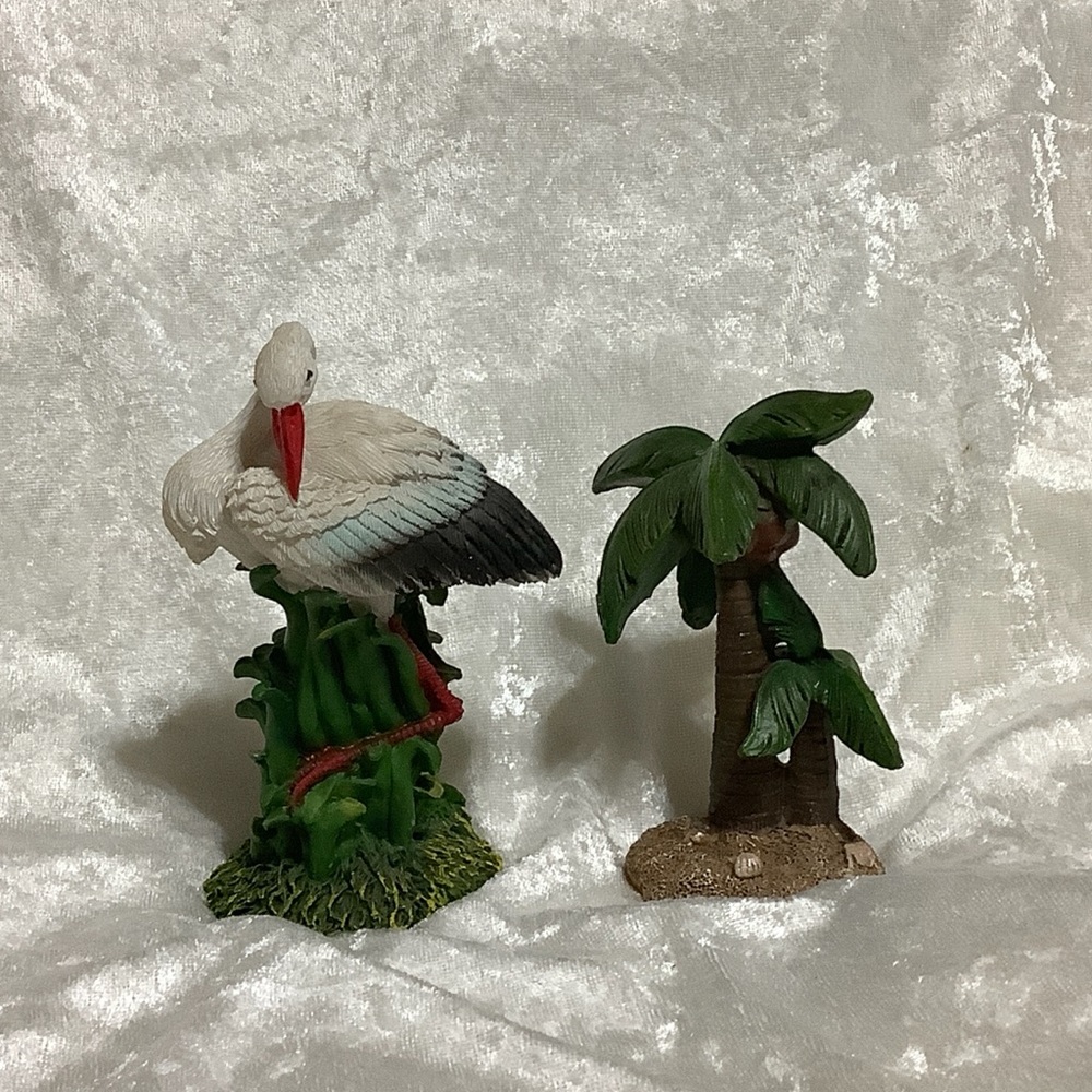 Decorative Bird and Palm Tree Figurine Set
